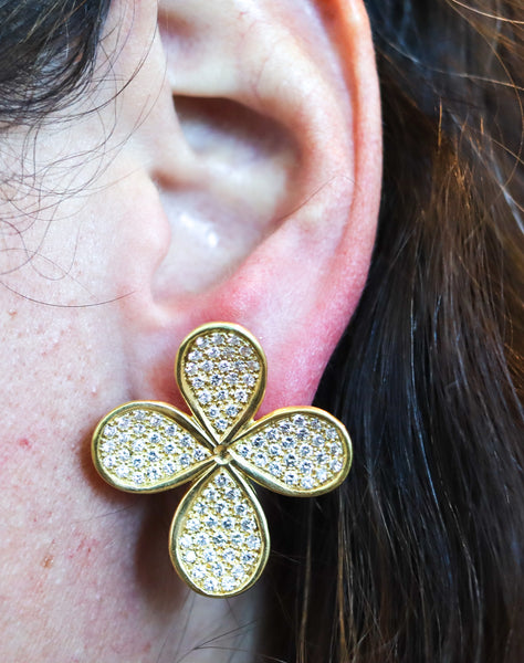 ANGELA CUMMINGS 1987 Flower Earrings In 18Kt Gold With 4.50 Ctw Diamonds