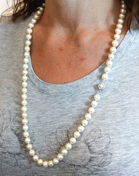 AKOYA PEARLS Long Pearls Necklace With 18Kt White Gold Spherical Lock