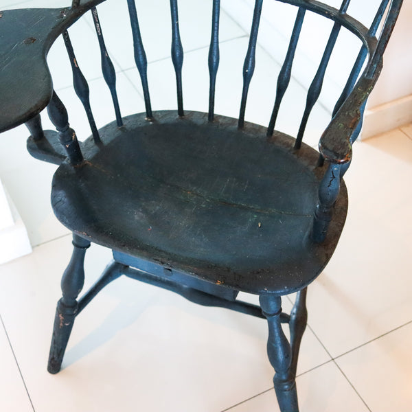 WINDSOR CHAIR 1800's Sack-Back American Early 19th Century In Wood With Trays