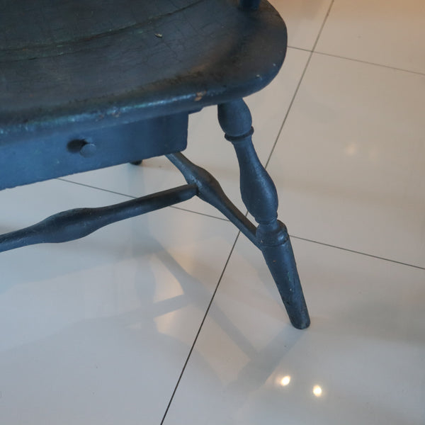 WINDSOR CHAIR 1800's Sack-Back American Early 19th Century In Wood With Trays