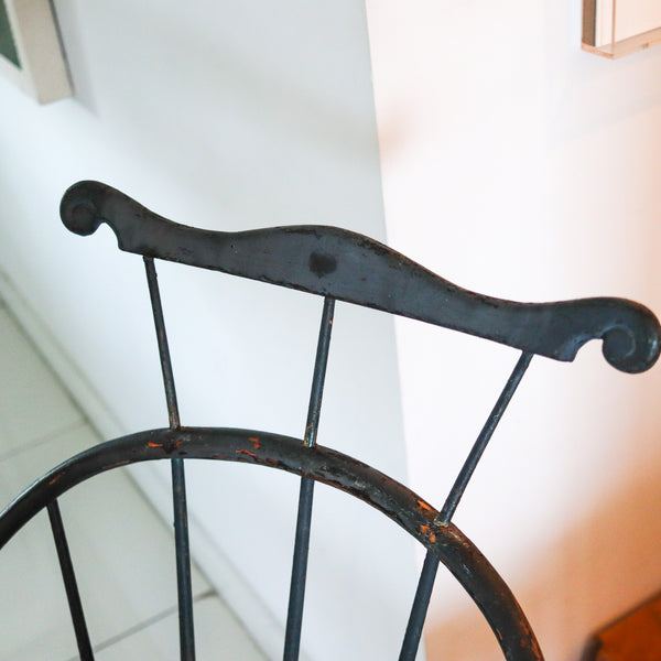 WINDSOR CHAIR 1800's Sack-Back American Early 19th Century In Wood With Trays