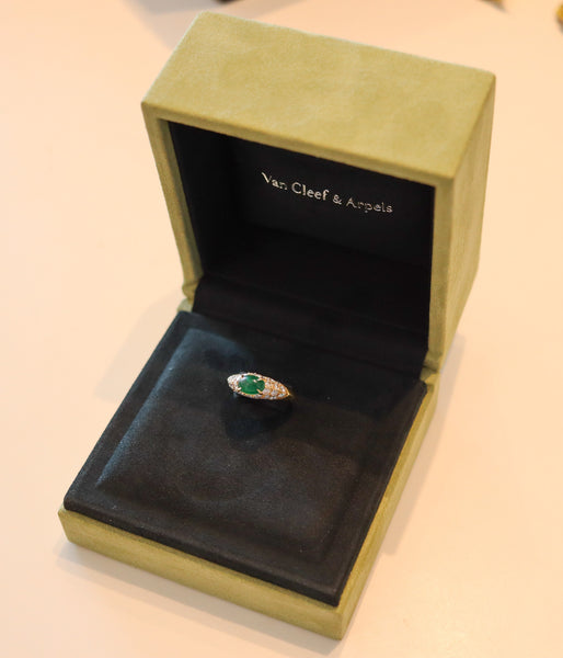 VAN CLEEF & ARPELS Cocktail Ring In 18Kt Yellow Gold 3.52 Cwt Emerald & Diamonds