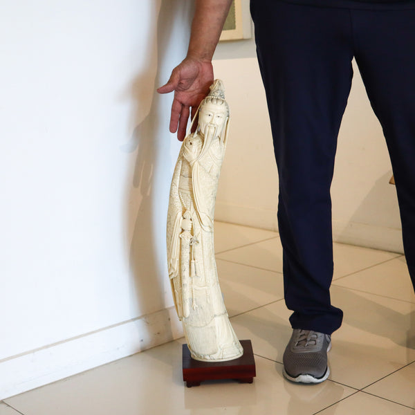 QING DYNASTY 1875 Antique Carved Sculptural Figure of Sage Confucius