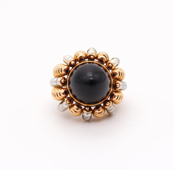 MID CENTURY 1960 Italian Modernist Cluster Ring In 18Kt Yellow Gold With Pearls And Onyx