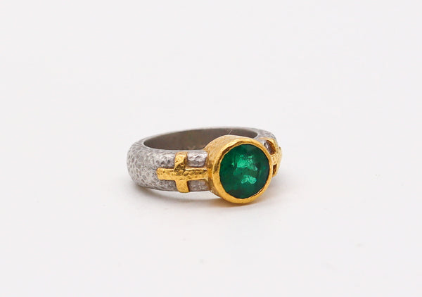 -Wendy Walker 1995 Hammered Ring In Platinum And 22Kt Gold With 1.45 Cts Emerald
