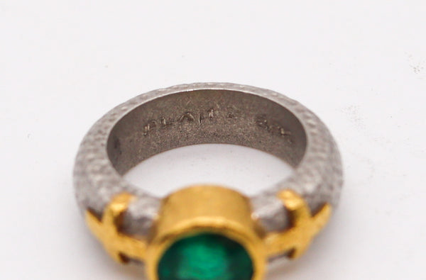 -Wendy Walker 1995 Hammered Ring In Platinum And 22Kt Gold With 1.45 Cts Emerald