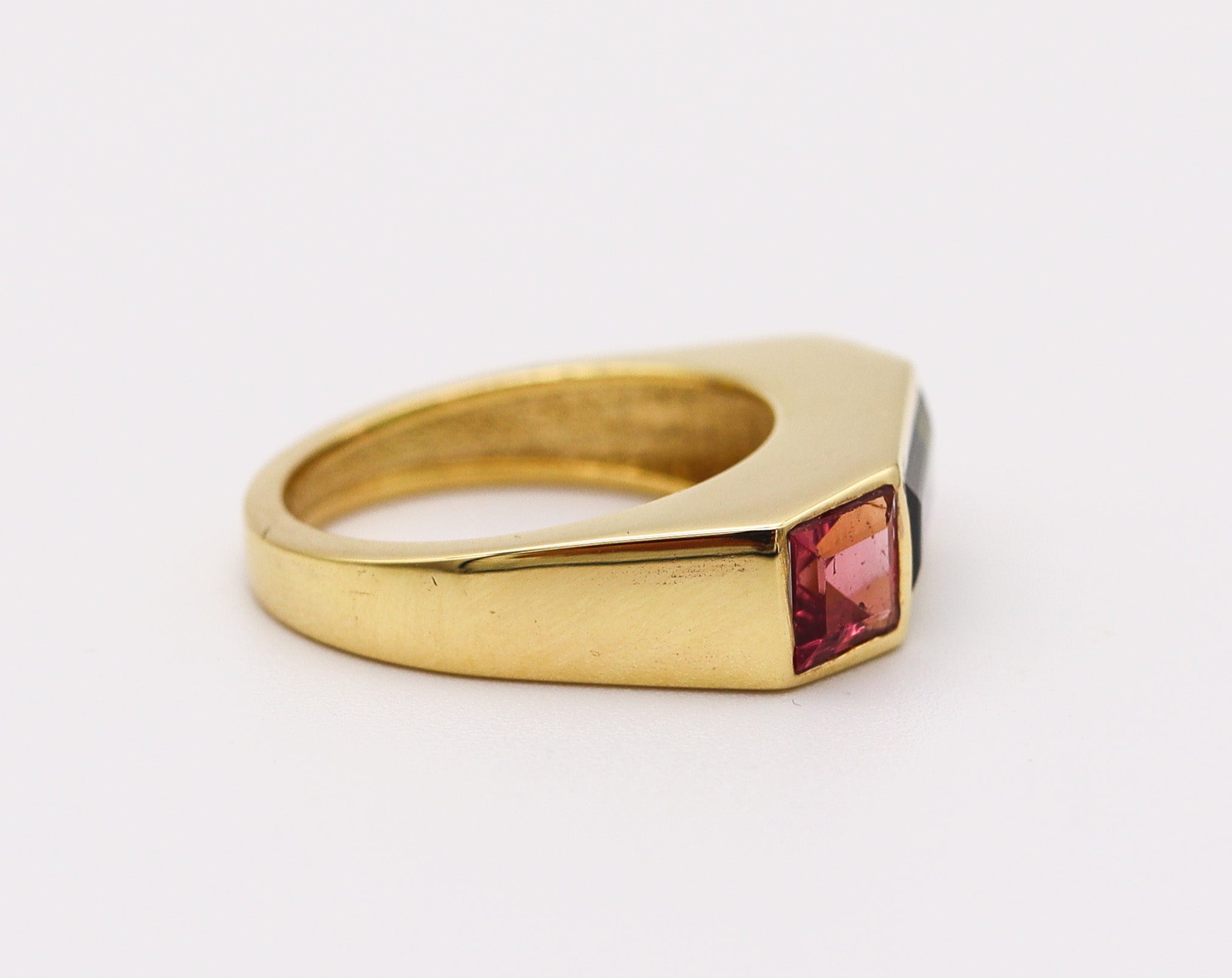 TIFFANY & CO. 1980 Paloma Picasso Geometric Ring In 18Kt TIFFANY & CO. 1980 Paloma Picasso Geometric Ring In 18Kt
