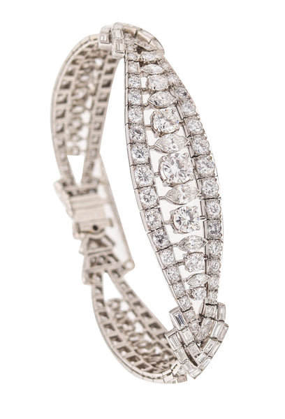 OSCAR HEYMAN 1953 Outstanding Bracelet In Platinum With 24.50 Cwt. Diamonds