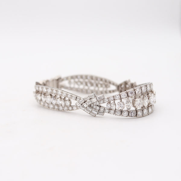 OSCAR HEYMAN 1953 Outstanding Bracelet In Platinum With 24.50 Cwt. Diamonds