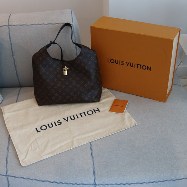 LOUIS VUITTON Flower HOBO Handbag LV Monogram In Leather With Box, Bag & Booklet