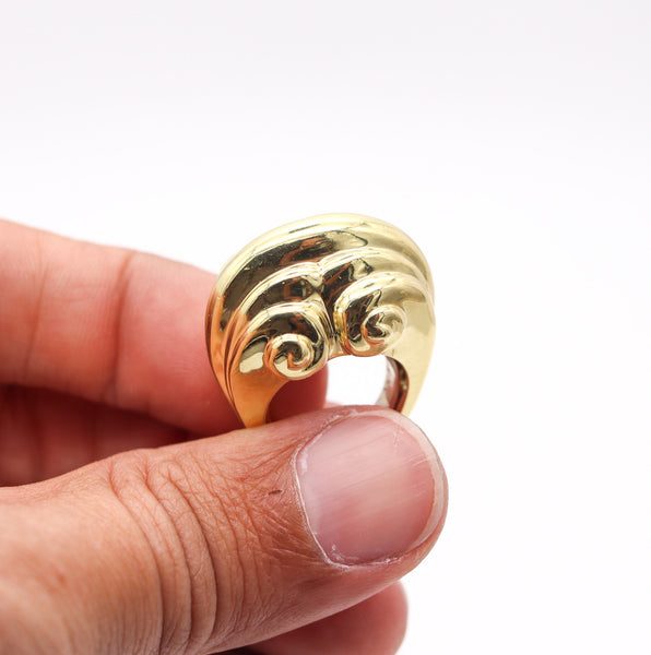DAVID WEBB 1975 New York Scrolls Cocktail Ring In Solid 18Kt Yellow Gold