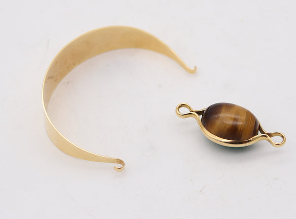 PUIG DORIA 1970 Sculptural Reversible Bangle Bracelet In 18Kt Gold With Gems