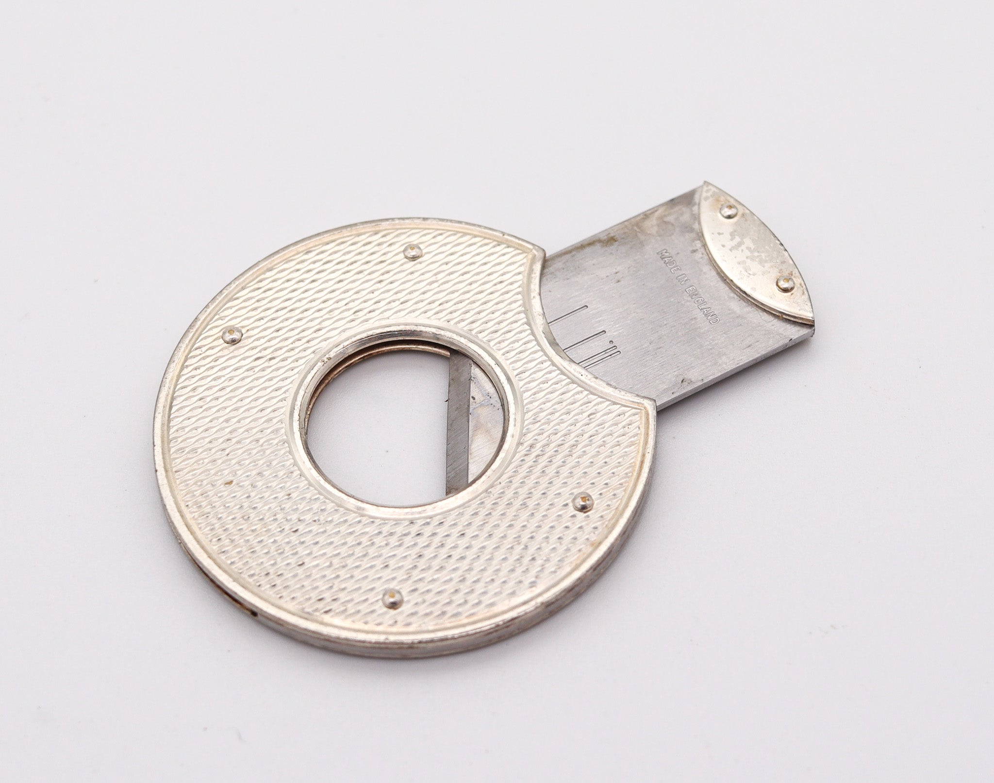 Alfred deals Dunhill Vintage Round Cigar Cutter