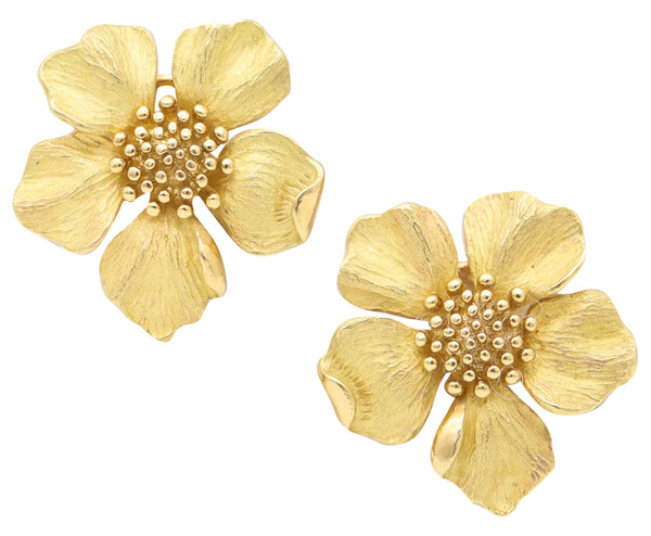 TIFFANY & CO. 1970 Dogwood Flowers Clips-On Earrings In 18Kt Yellow Gold
