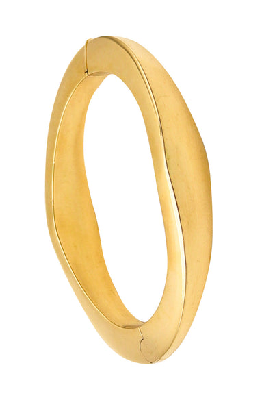 ANNARATONE & MAGYARY Geometric Sculptural Oval Bracelet In 18Kt Yellow Gold