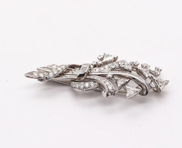 ART DECO 1940 Pendant-Brooch In Solid Platinum With 7.52 Ctw In VS Diamonds