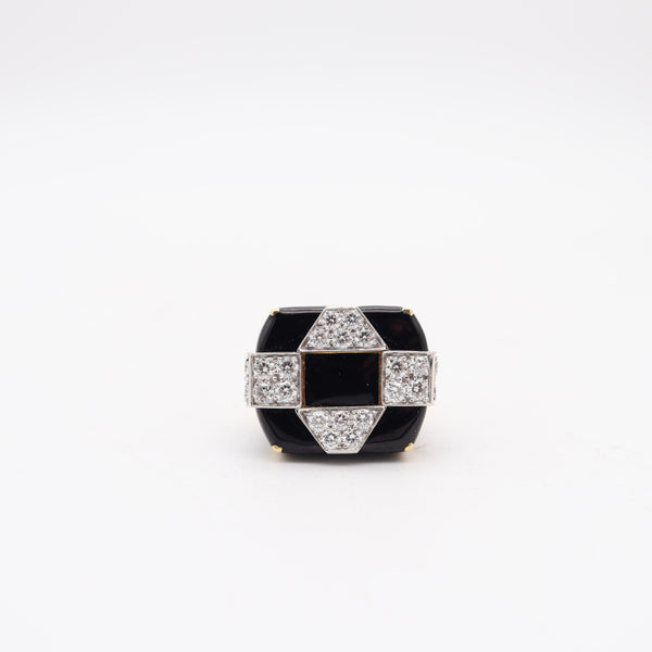 DAVID WEBB Black Enameled Cocktail Ring In 18Kt Gold With 3.96 Cwt. VVS Diamonds