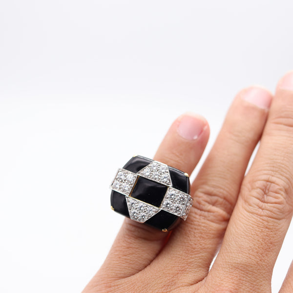 DAVID WEBB Black Enameled Cocktail Ring In 18Kt Gold With 3.96 Cwt. VVS Diamonds