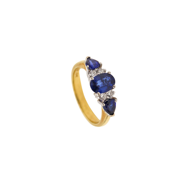 -Three Stone Setting Ring In 18Kt Gold With 1.87 Ctw In Sapphires And Diamonds