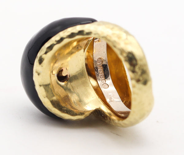 -David Webb 1970 Vintage Black Enamel Crossover Cocktail Ring In 18Kt Yellow Gold