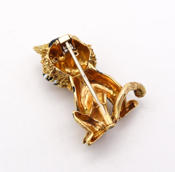 FRED PARIS 1970 Enameled Sauvage Lion Brooch In 18Kt Yellow Gold With Emeralds