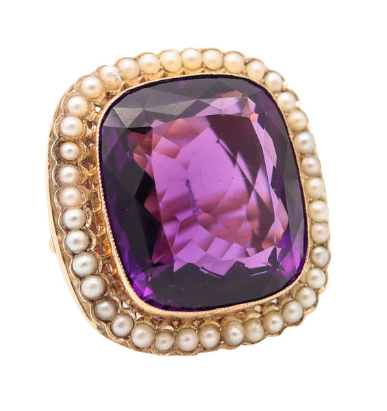 AMERICAN 1940 Massive Cocktail Ring In 18kT Gold With Cushion-Cut Amethyst