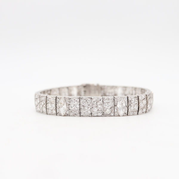 CARTIER 1930 Art Deco Platinum Bracelet With 18.30 Cwt. Of VS Diamonds In Box