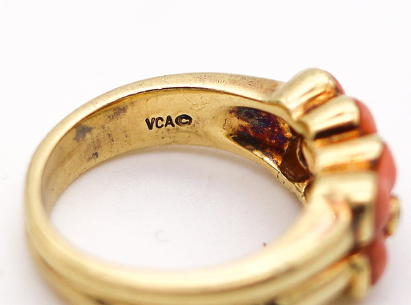 -Van Cleef & Arpels 1970 Coral Flower Rings In 18Kt Yellow Gold With Diamonds