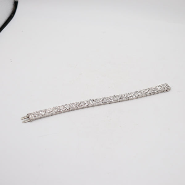 CARTIER 1930 Art Deco Platinum Bracelet With 18.30 Cwt. Of VS Diamonds In Box