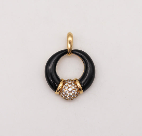 VAN CLEEF & ARPELS Paris Large Pendant In 18Kt Gold With 1.96 Ctw In Diamonds
