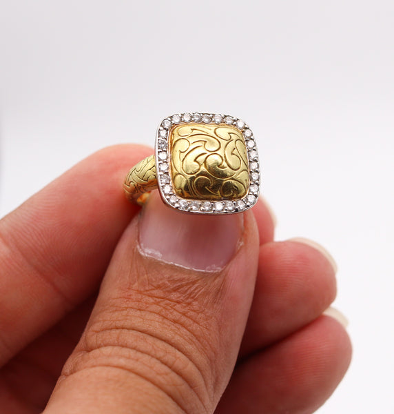 CARLO VIANI Sculptural ring In 18Kt Yellow Gold With Round Diamonds