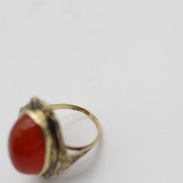 AMERICAN 1920 Art-Deco Enameled Cocktail Ring In 14Kt Gold With Carnelian
