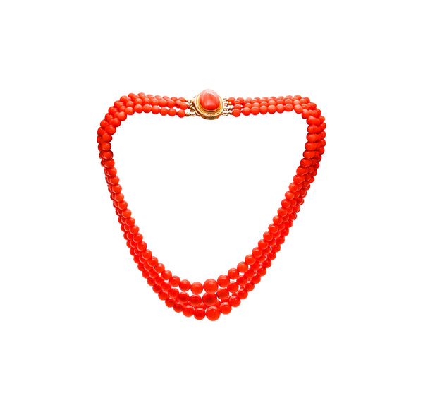 -Italian 1960 Four Strands Graduated Coral Necklace Mount In 18Kt Yellow Gold