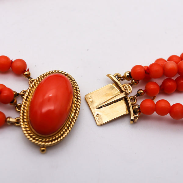 -Italian 1960 Four Strands Graduated Coral Necklace Mount In 18Kt Yellow Gold