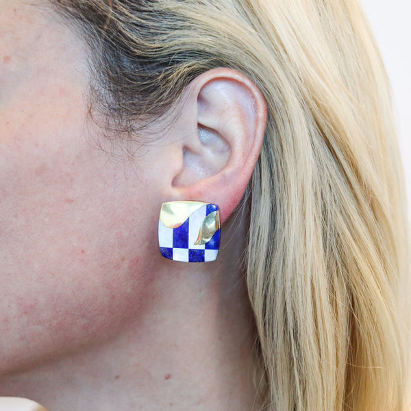 -Tiffany Co. 1977 Angela Cummings Clips Earrings In 18Kt Gold With Lapis And Nacre