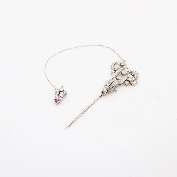 FRENCH 1925 Art-Deco Foldable Jabot In Platinum With VS Diamonds & Ruby