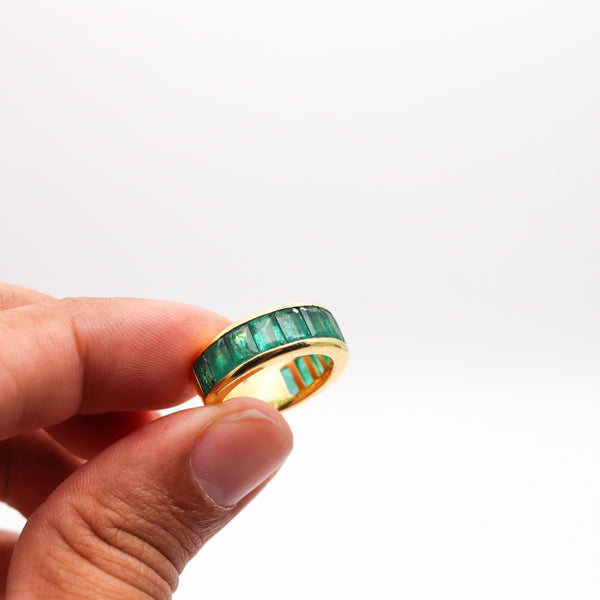 -Eternity Ring In Solid 18Kt Yellow Gold With 6.06 Ctw Of Natural Emeralds