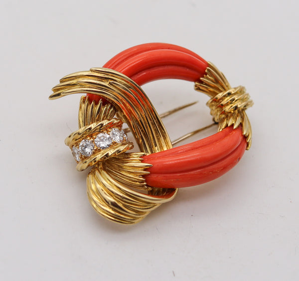 -Chaumet Paris 1960 Modernist Pendant Brooch In 18Kt Gold With Coral And Diamonds