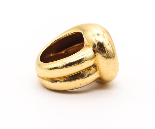 DAVID WEBB 1975 New York Knot Cocktail Ring In Solid 18Kt Yellow Gold