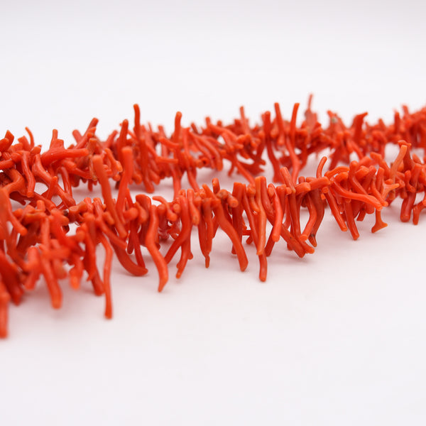 -Italian 1960 Double Strand Roots Coral Necklace Mount In Yellow Gold