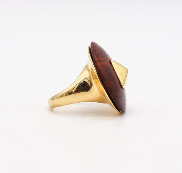 -Geometric 1970 Cocktail Ring In 18Kt Yellow Gold With Carved Macassar Wood