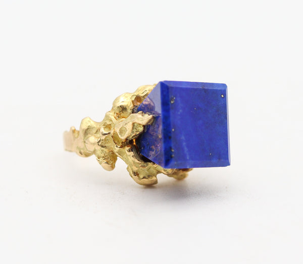 CHAUMET 1970 Modernist Sculptural Ring In 18Kt Yellow Gold With Geometric Lapis