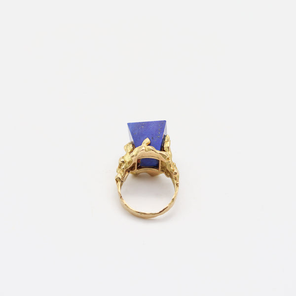 CHAUMET 1970 Modernist Sculptural Ring In 18Kt Yellow Gold With Geometric Lapis
