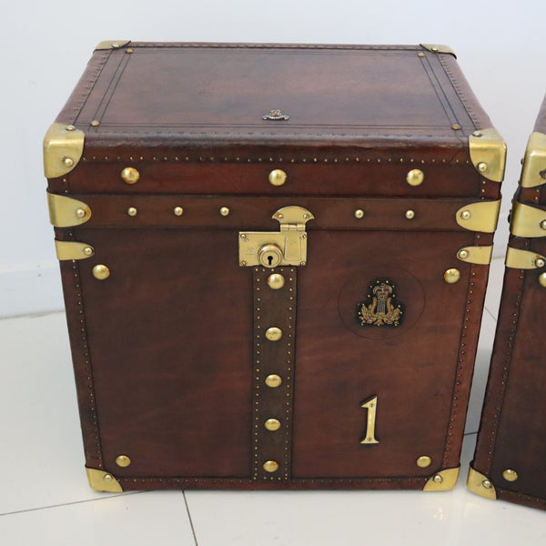 ENGLAND 1900 Victorian Pair Of Army Officer Travel Chests In Leather And Bronze