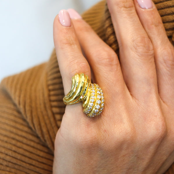 HENRY DUNAY New York Cocktail Ring In Solid 18Kt Yellow Gold With VS Diamonds