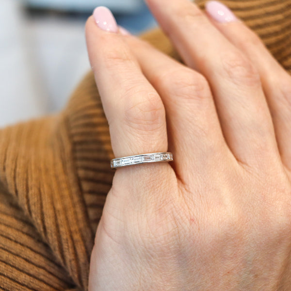 CARTIER Paris 1930 Art Deco Eternity Band Ring In Platinum With VVS Diamonds