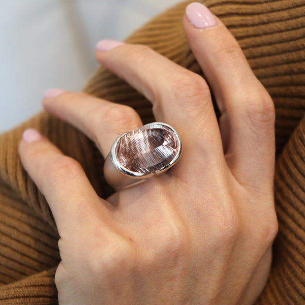 MUNSTEINER Cut Sculptural Ring In  18Kt White Gold With 28.85 Cts Morganite