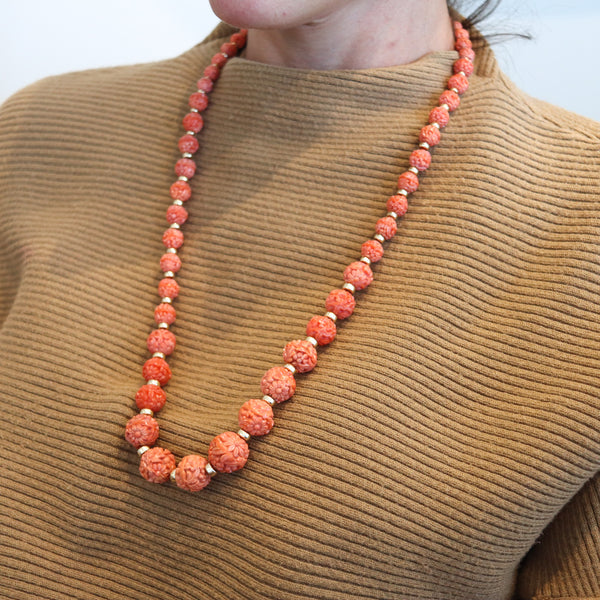 GRADUATED 1930 Art Deco Carved Coral Beads Necklace Mount In 18Kt Yellow gold
