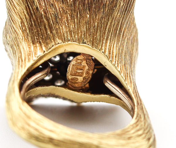 LA TRIOMPHE 1970 Sculptural Cocktail Ring In 18Kt Yellow Gold With VS Diamonds