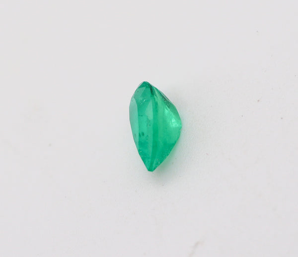 CERTIFIED Emerald Pear Shaped Vivid Green 1.91 Carats AGL-1127036
